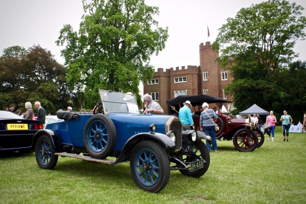 Cars at the Castle