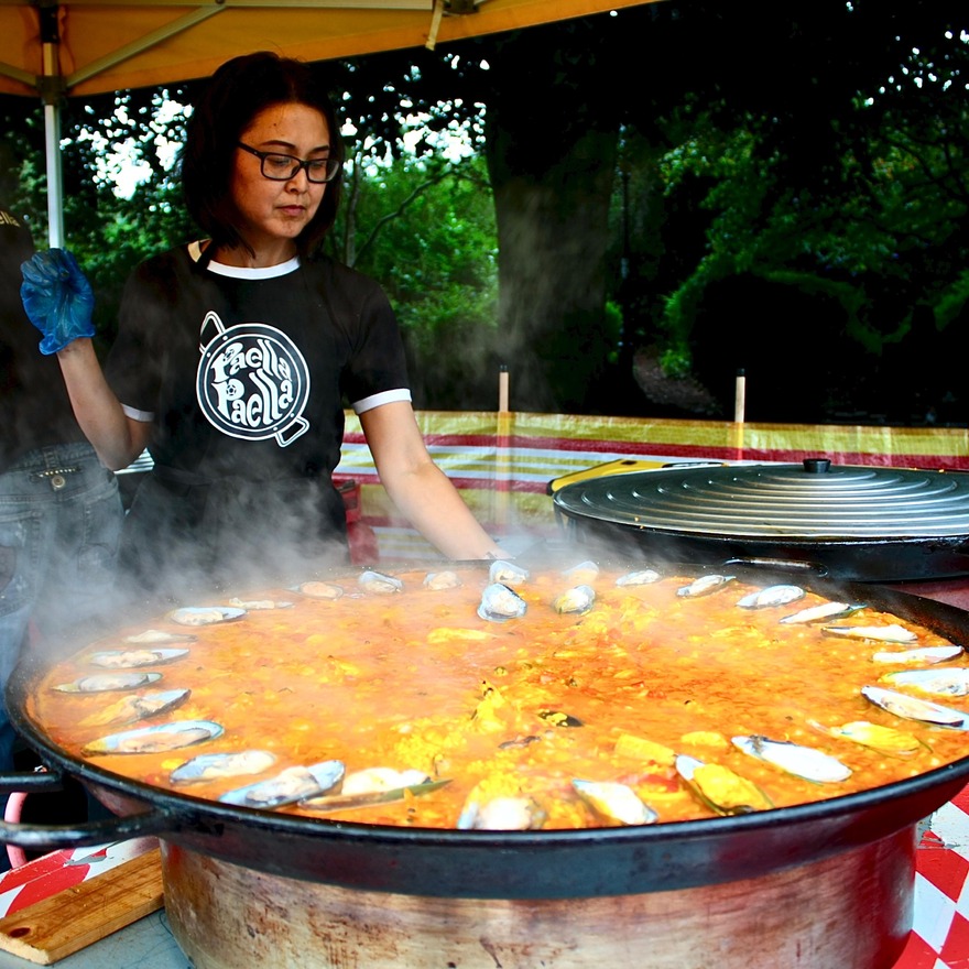 Cooking paella